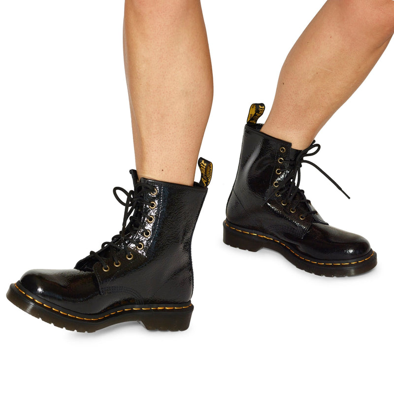 1460 - Chattanooga Shoe Co.Dr. Martens27774001Black Distressed Patent