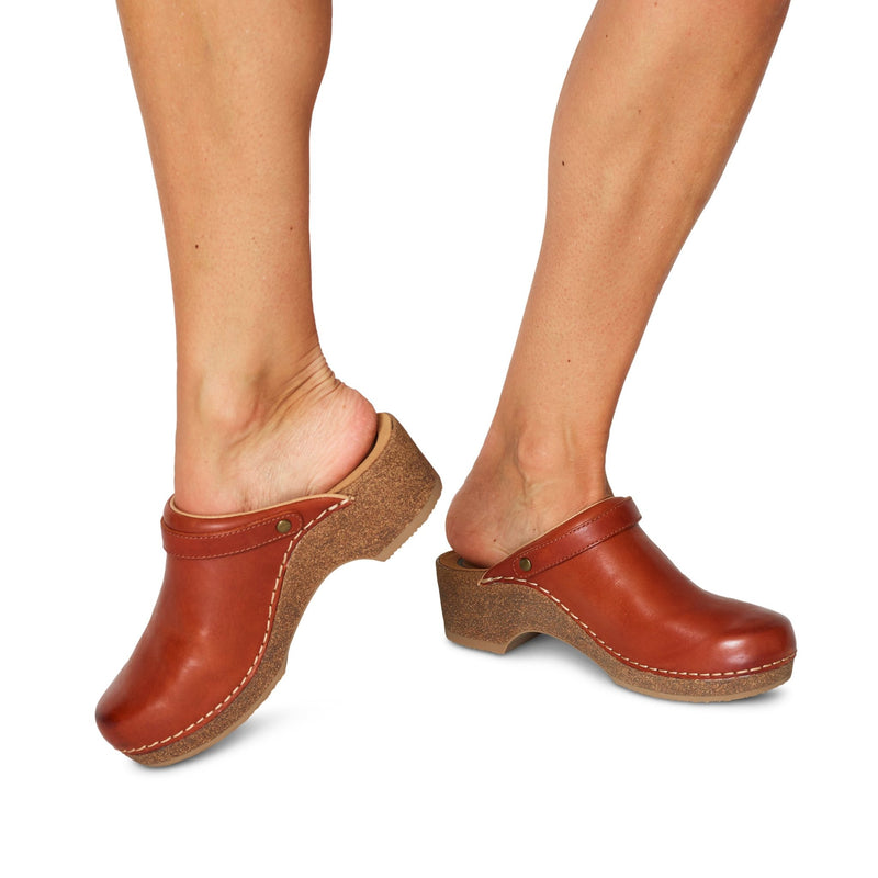 Beckie - Chattanooga Shoe Co.AetrexLC204Cognac (tan)