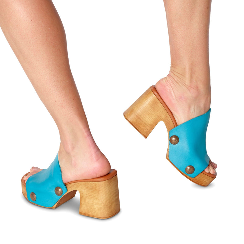 Zoe - Chattanooga Shoe Co.BTUDAISYAqua (blue)