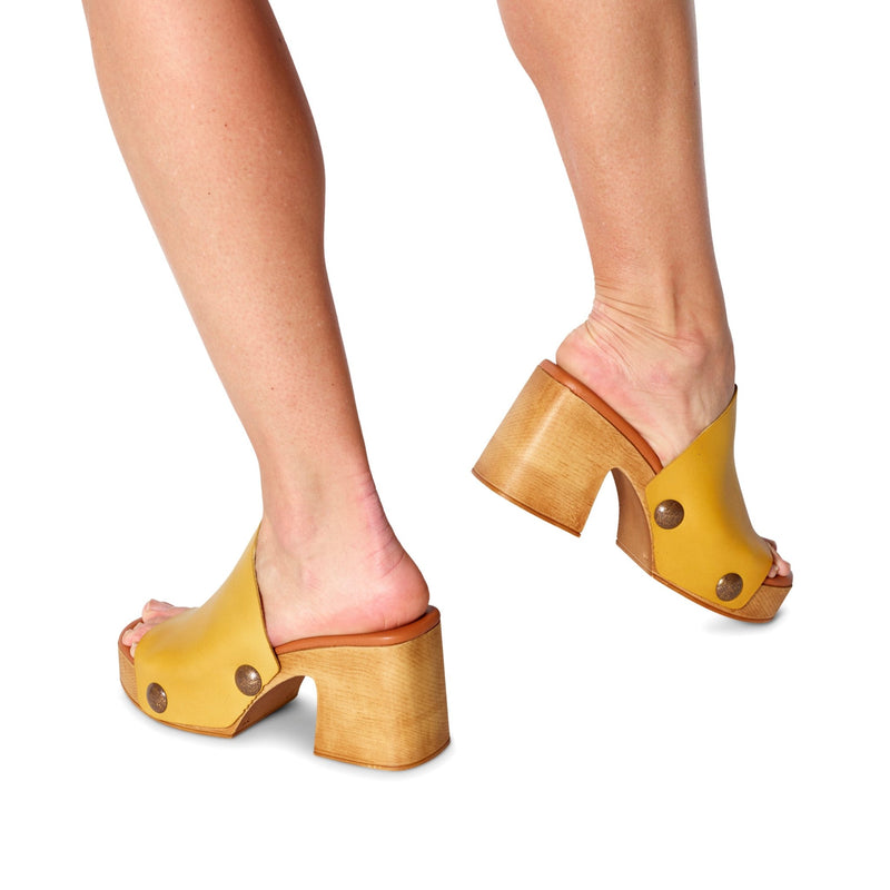 Zoe - Chattanooga Shoe Co.BTUDAISYLimon (yellow)